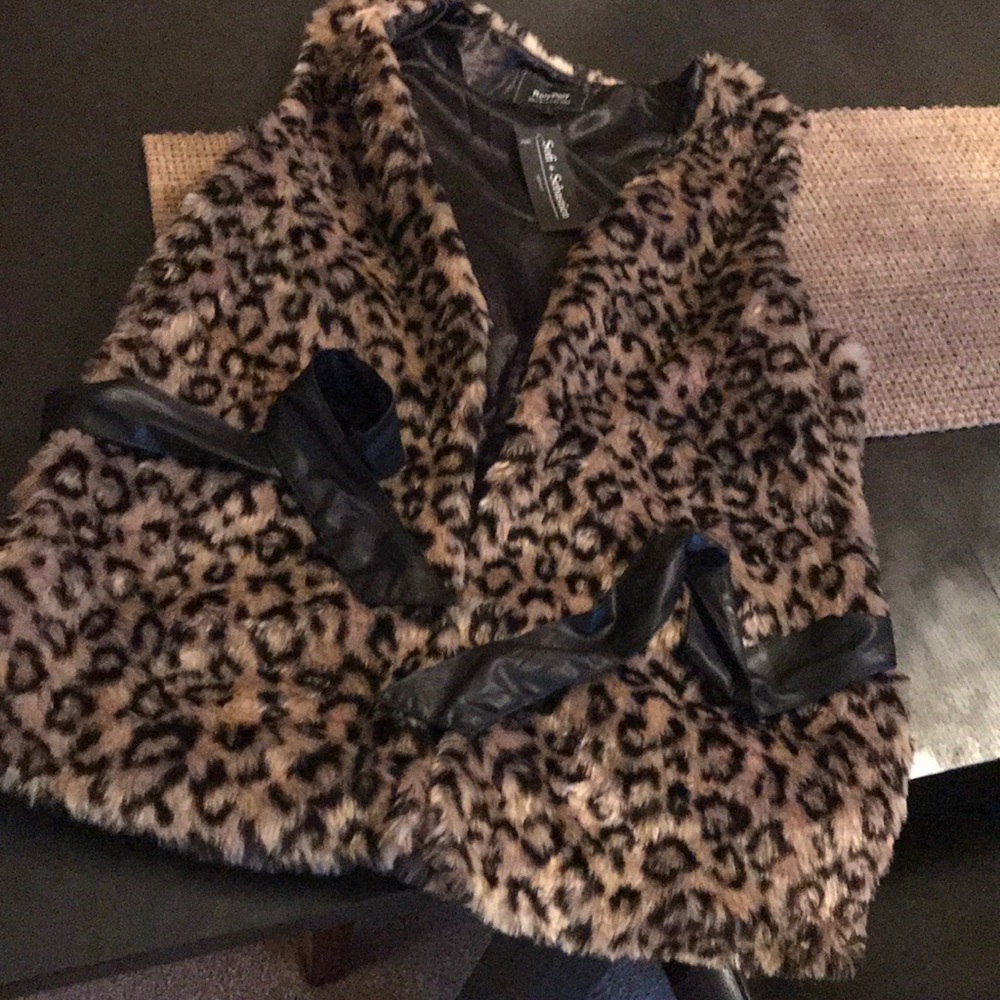 Faux Fur Animal Print Vest